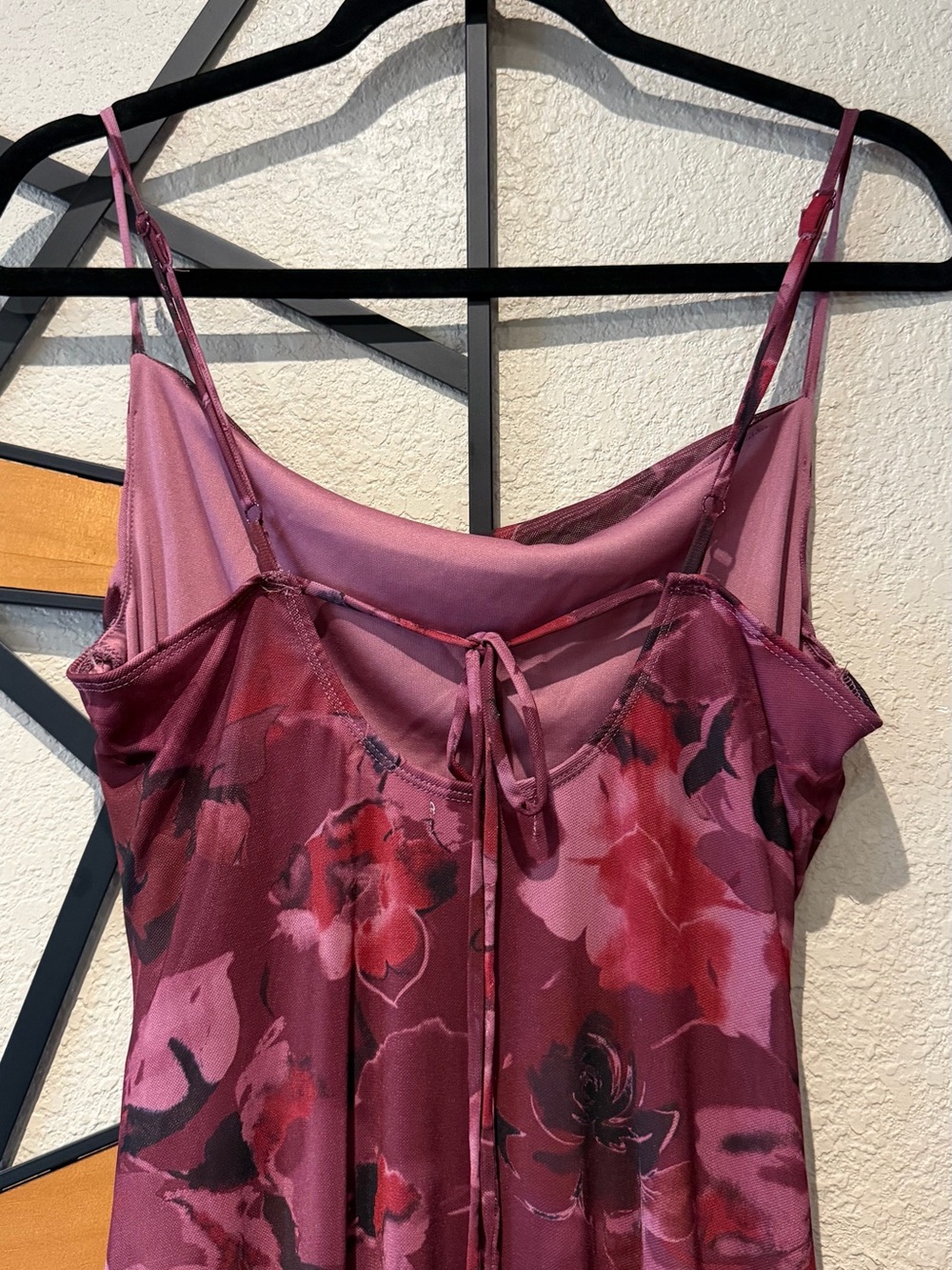 Persaya Strapless backless Floral Cowl Maxi Dress in Berry Mix - Picture 4 of 5